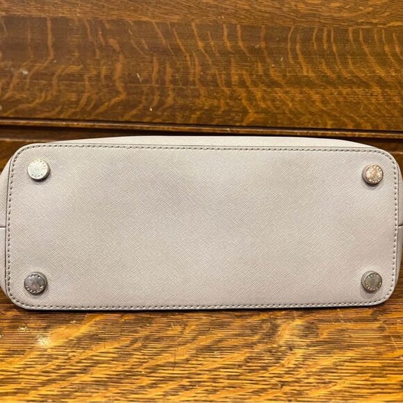 Michael Kors Saffiano Leather Tote in Excellent‎ Condition! - Picture 8 of 10